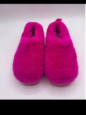 UGG Women's Fuzzy Slip-On Slippers in Hot Pink